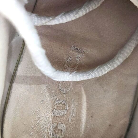 Gucci Sneakers with Logo Band Design Classic Style - Picture 10 of 12